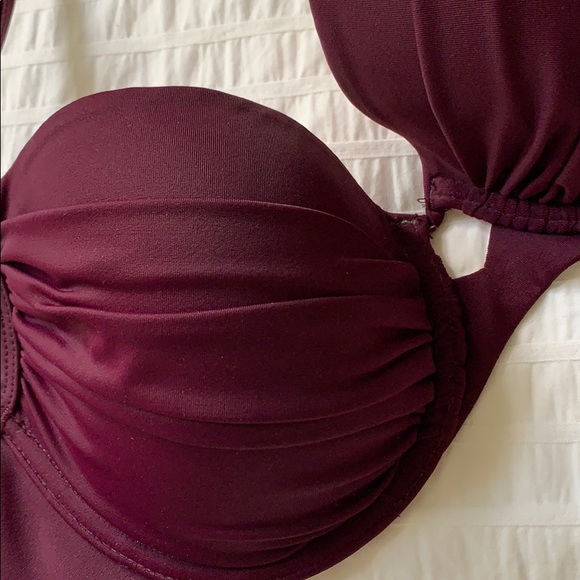 Victoria Secret bathing suit top - Picture 2 of 3